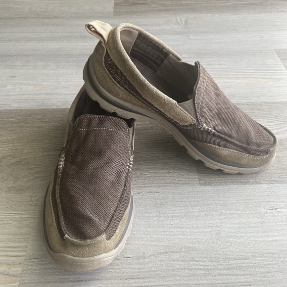 Skechers Superior Milford Tan Relaxed Fit Loafer Slip-On Mens Shoes Size 10.5 - Picture 1 of 11